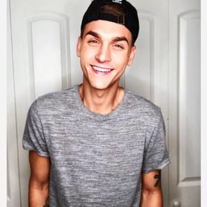 Meet your Posher, Shane